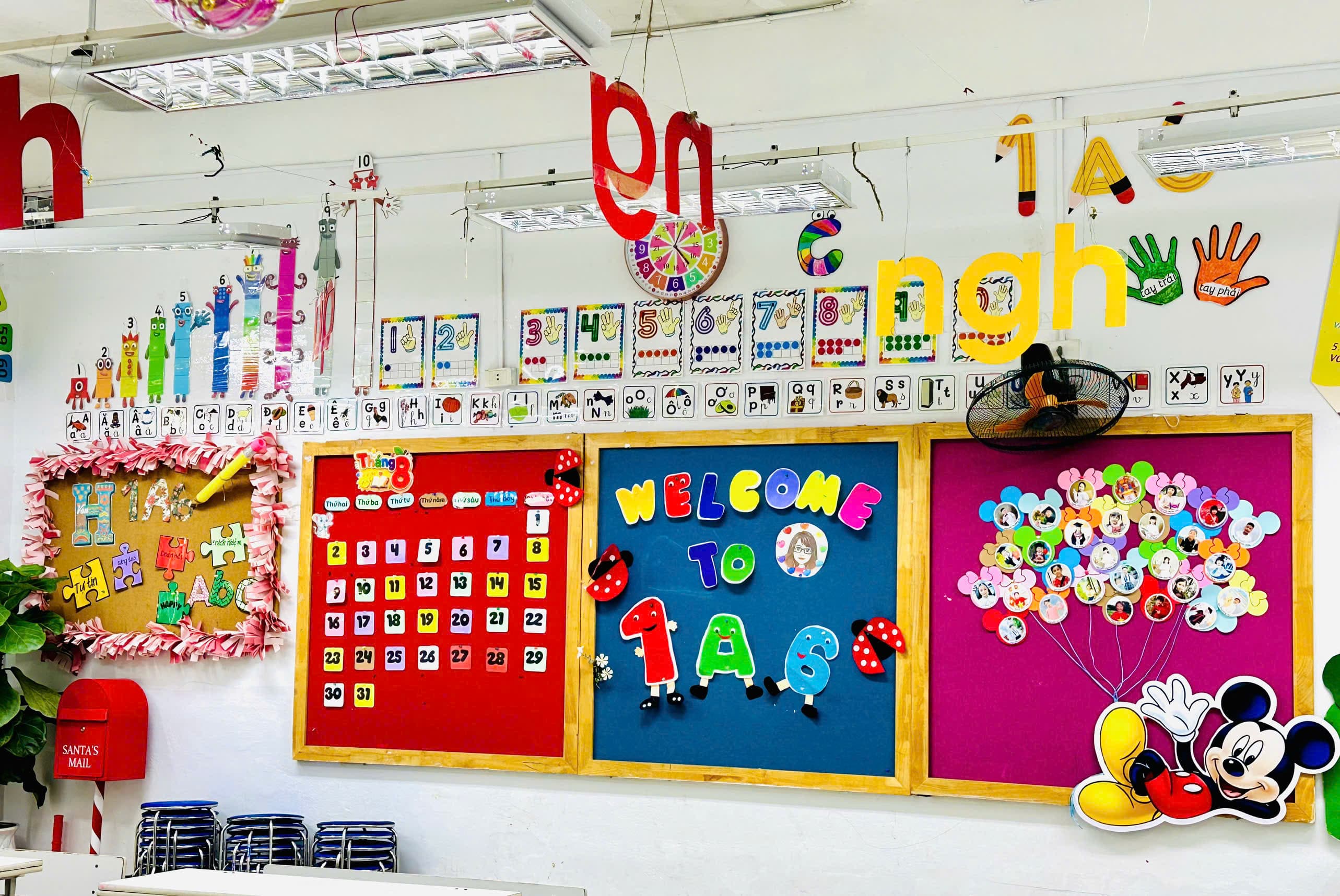 Trang trí lớp học chào mừng các bé lớp 1